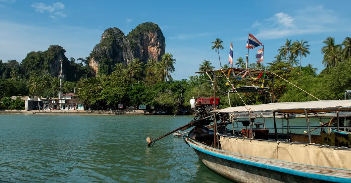 Fishing village life in Ban Laem Sak, Krabi